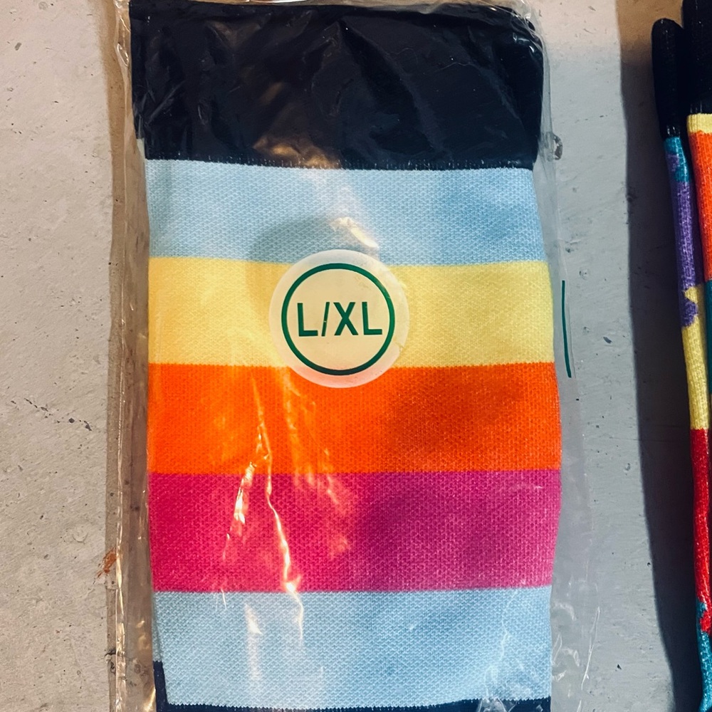 Compression Socks in Fun Patterns; Size L/XL - Picture 3 of 3